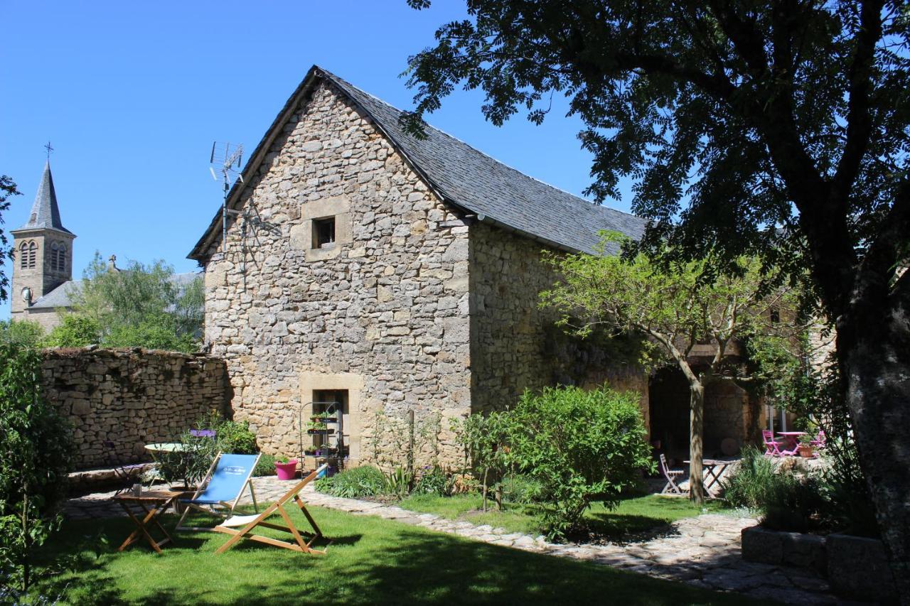 Le Clos Du Barry Bed and Breakfast Sévérac-lʼÉglise Buitenkant foto